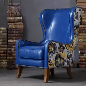 كرسي بتصميم مختلف