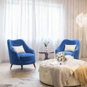 كراسي بتصميم أنيق