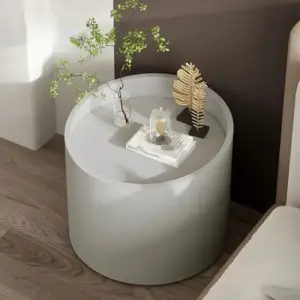 طاولة جانبية للسرير بتصميم عصري