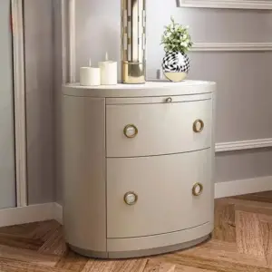 طاولة جانبية بتصميم كلاسيكي فخم