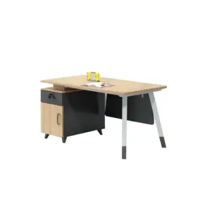 مكتب عمل عصري بتصميم راقي