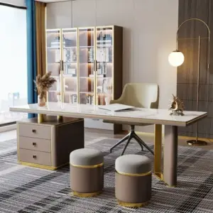 مكتب عملي بتصميم عصري أنيق