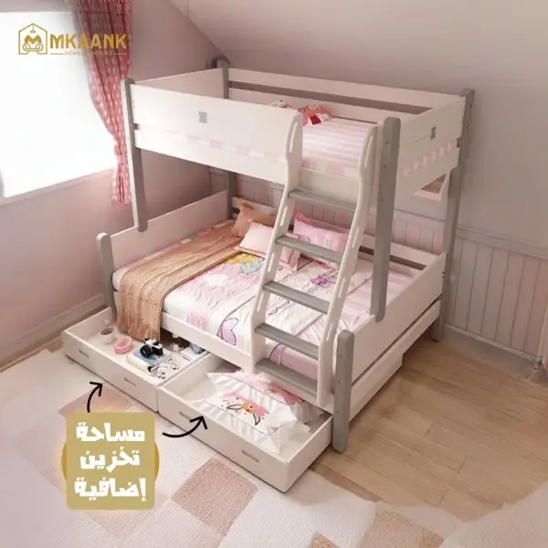 سرير أطفال بطابقين مع زحليقة بتصميم إسكندنافي