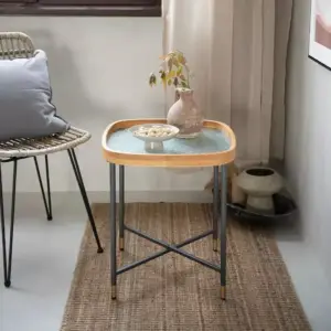 طاولة خدمية بتصميم حديث