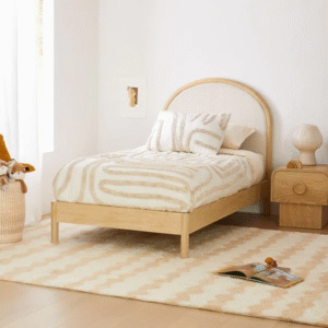 سرير أطفال خشبي