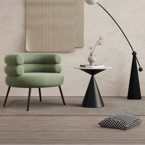 كرسي مفرد بذراعين من قماش مخمل