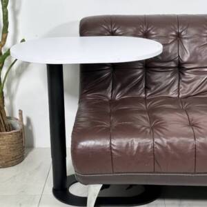 طاولة خدمية بسيطة