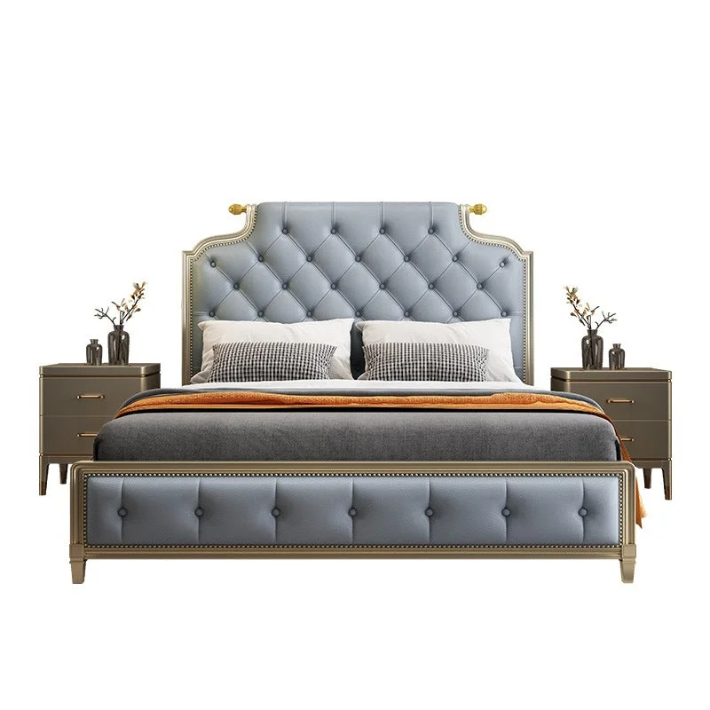 سرير بتصميم انيق