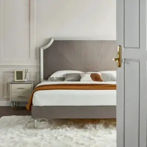 سرير نوم بشكل مميز