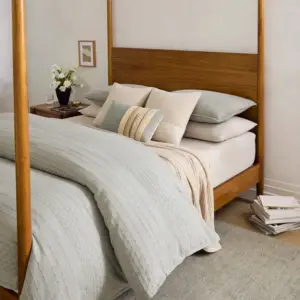 سرير خشبي بتصميم كلاسيكي انيق