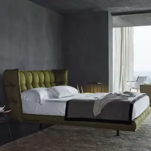 سرير بتصميم فاخر